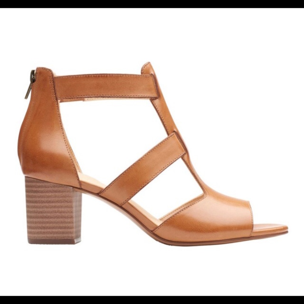 Clarks Tan Leather Deloria Faye Sandals